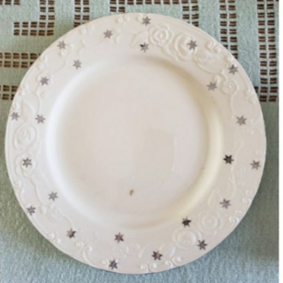 Homer Laughlin Other - Homer Laughlin USA Platinum Stars Roses 9" Plate Oven Serve